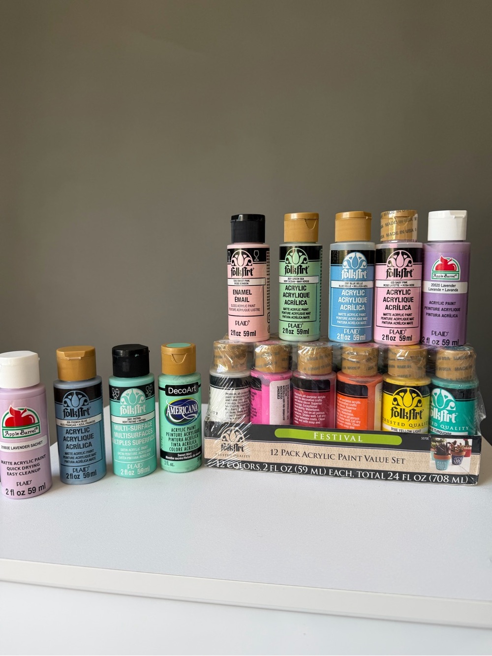 Acrylic Paint bundle 21 plus water paint syringe
